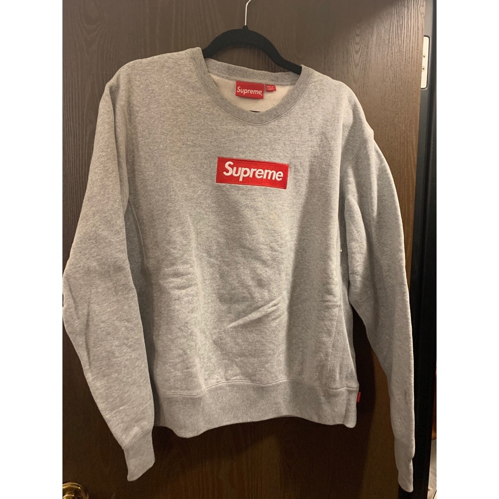 Supreme crewneck